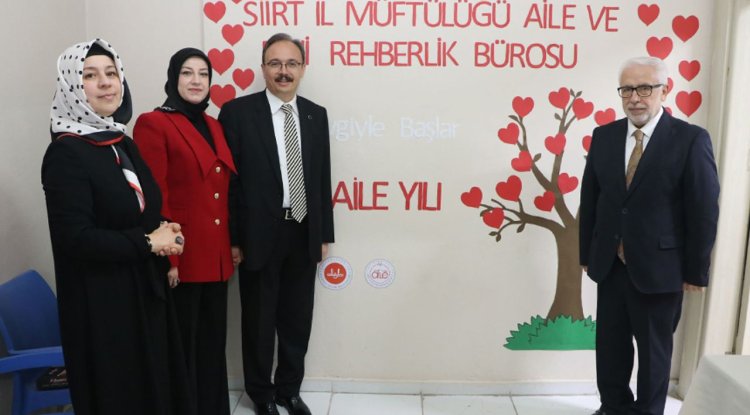 Siirt Valisi Kızılkaya, müftülüğün evliliğe ilk adım seminerine katıldı