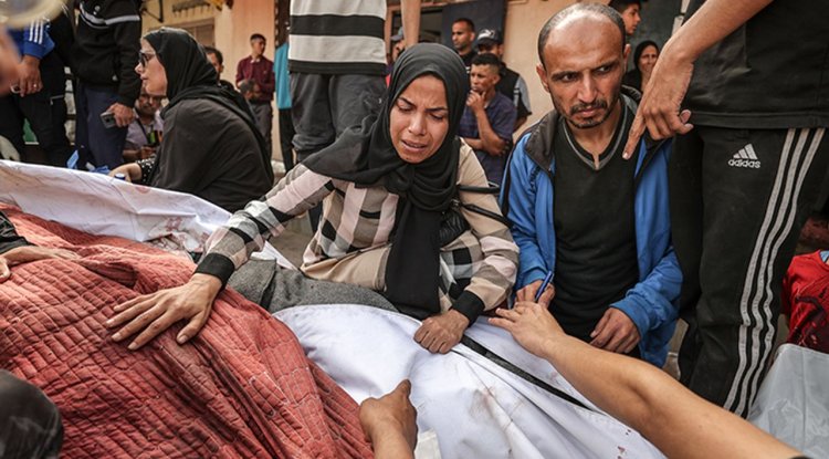 İşgalcilerin Gazze'nin birçok bölgesine düzenlediği yoğun hava saldırılarında 106 Filistinli hayatını kaybetti