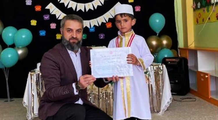 Tekman'da minikler Kur'an'a geçmenin sevincini yaşadı