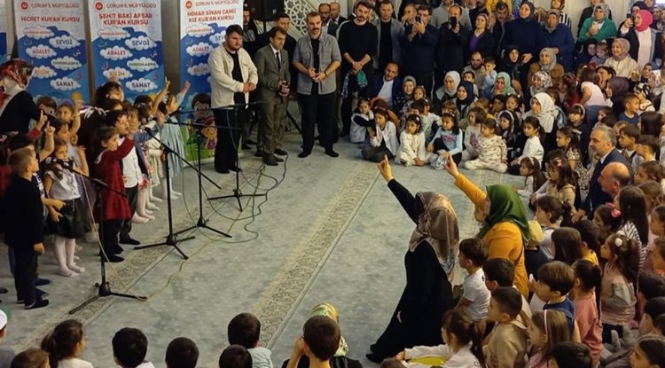 Çorum'da minikler yıl sonu heyecanı yaşadı