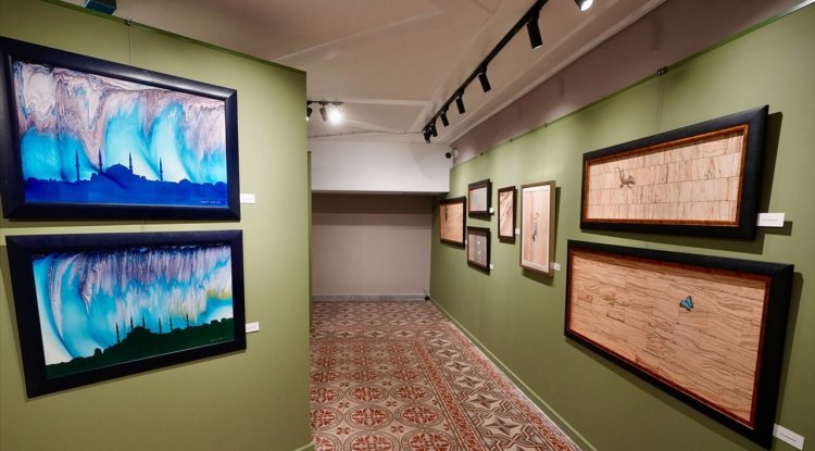 Ebru ve minyatür eserlerinden oluşan "Zuhurat" sergisi sanatseverlerle buluştu