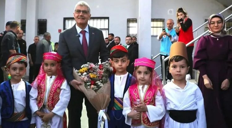 Vali Çelik, miniklerin sevincine ortak oldu