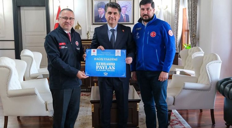 Bolu Valisi Aydın, kurbanını TDV'ye emanet etti