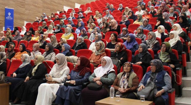 Muğla'da "Fıtratın Korunması ve Aile" konferansı