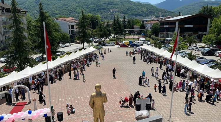 Sapanca'da minikler şenlikte buluştu