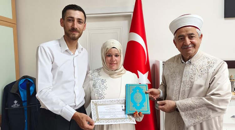 Alman kadın Adıyaman'da Müslüman oldu