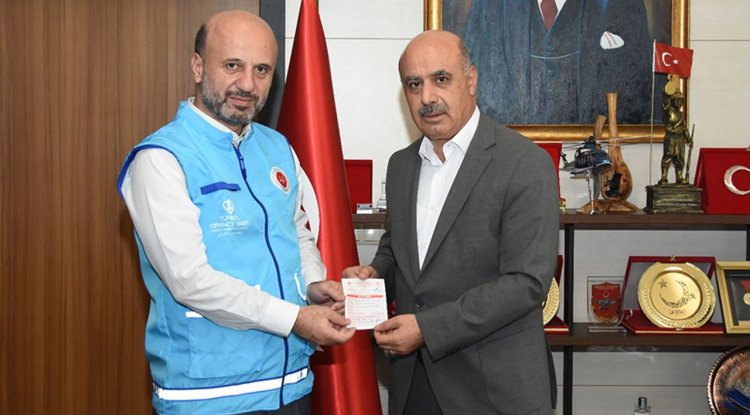 Emniyet Müdürü Gökduman, kurbanını TDV'ye verdi