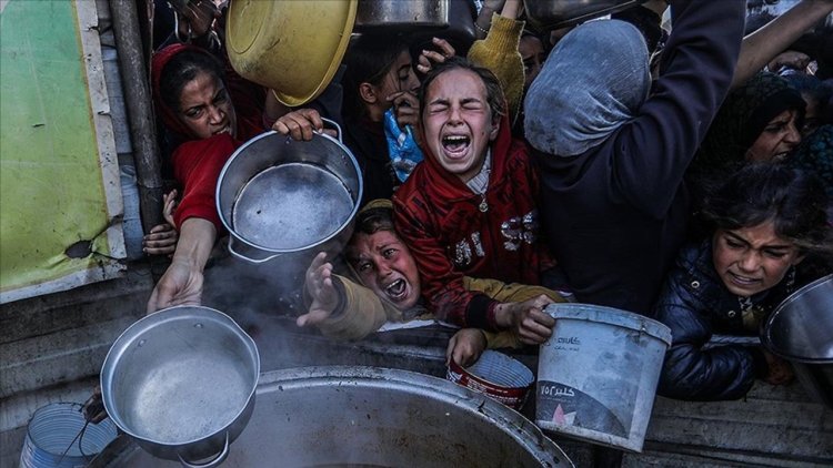 İşgalcilerin 64 gündür yardım girişini engellediği Gazze'de 3 bin 500 çocuk açlıktan ölebilir