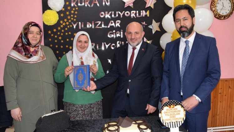 Espiyeli kadınlar Kur’an öğrenmenin sevincini yaşadı