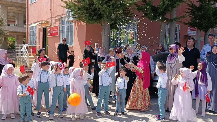 Anamurlu minikler Kur’an ile taçlandı