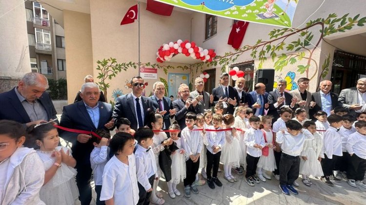 Ataşehir'de Tebessüm 4-6 Yaş Kur'an kursu dualarla açıldı