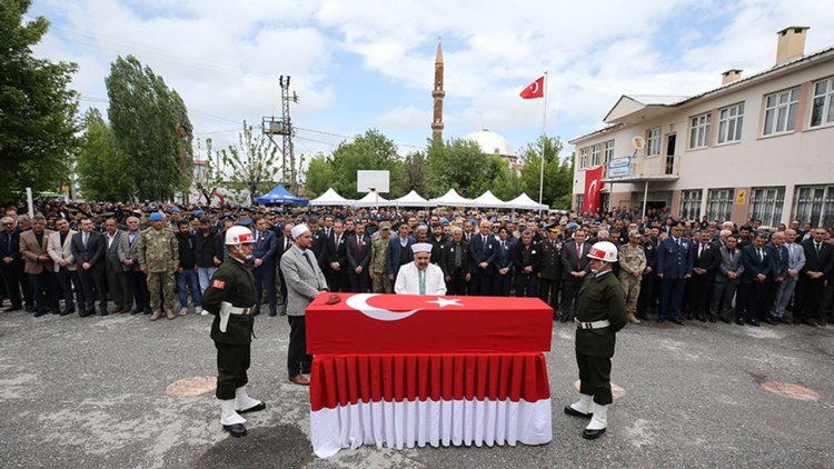 Muş şehidini ebediyete uğurladı