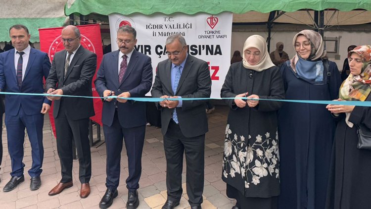 Iğdır'da "Aile Yılı"na özel hayır çarşısı açıldı