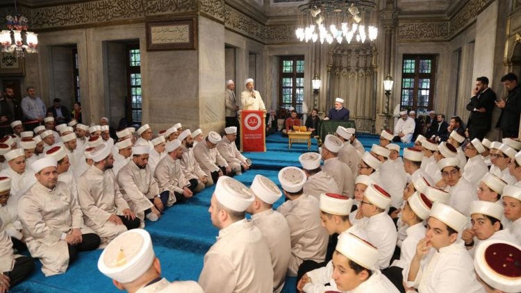 Eyüpsultan'da 234 hafız icazet aldı