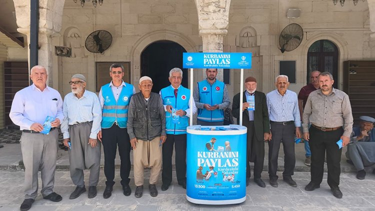 Adıyaman'da vekaletle kurban bağış ve tanıtım standı açıldı