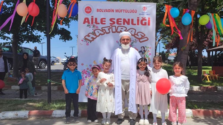 Bolvadin "Aile Şenliği"nde buluştu