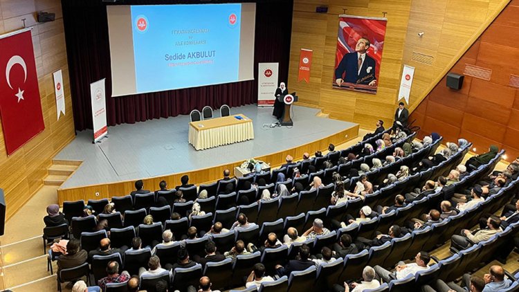 Genel Müdür Akbulut: Toplumdaki cinsiyetsizleştirme çalışmalarına karşı uyardı