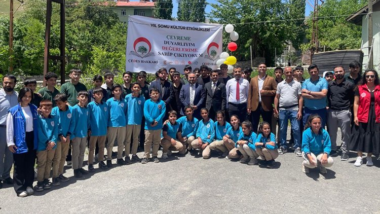 Hakkari'de duyarlı gençler yıl sonu etkinliğinde bir araya geldi