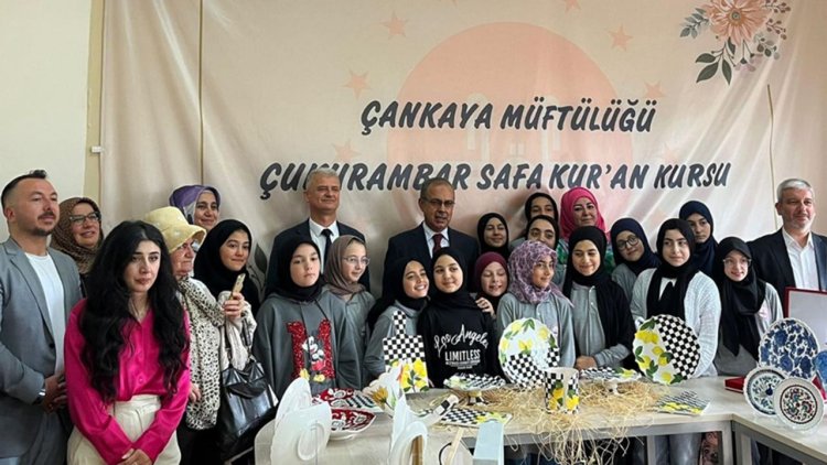 Çukurambar Safa Kur'an Kursu'nda "sanat sergisi" açıldı