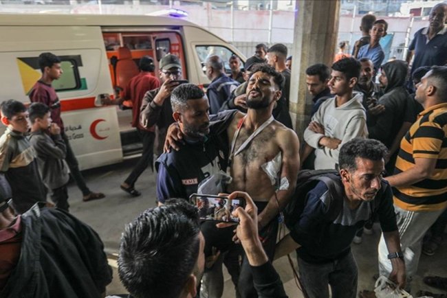 İşgalciler yardım bekleyenlere saldırdı 31 kişi şehit oldu