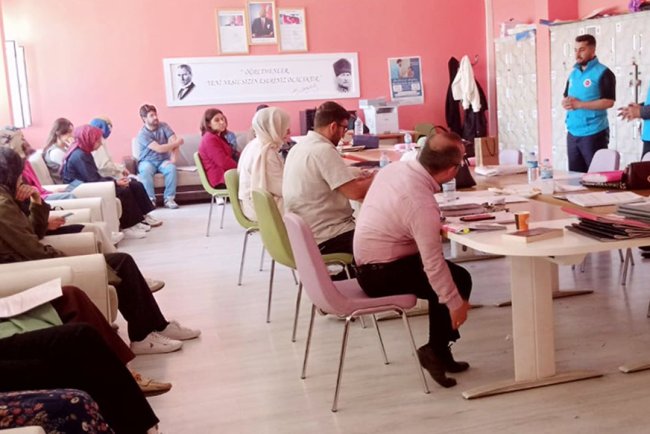 Çaldıran'da vekaletle kurban bilgilendirmesi gerçekleşti