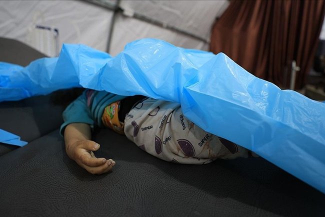 İşgalcilerin Gazze Şeridi'ndeki son saldırılarında 12 Filistinli şehit oldu