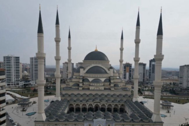 Gaziantep ve ilçeleri Kurban bayram namazı saatleri: 2025 Diyanet takvimi Gaziantep'te Kurban bayramı namazı vakti