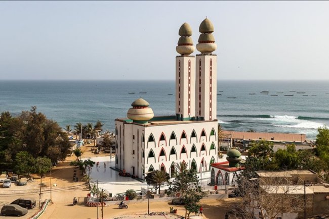 Senegal'de camilerin birbirinden farklı minareleri göz kamaştırıyor