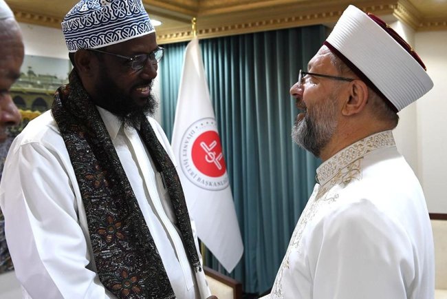 Somali İslam İşleri ve Vakıflar Bakanı Robow’dan Diyanet İşleri Başkanı Erbaş’a ziyaret