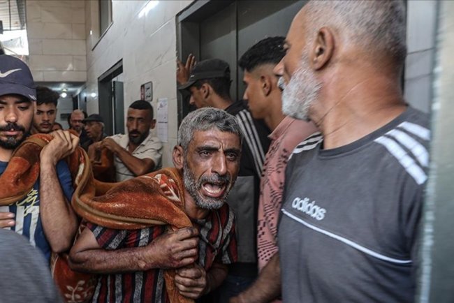 İşgalcilerin, Gazze'de yardım bekleyenlere yönelik saldırısında 25 Filistinli şehit oldu