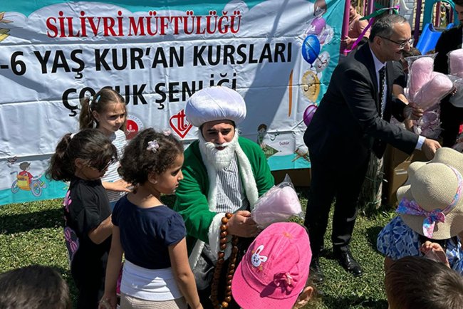 Silivri'de minikler çocuk şenliğinde eğlendi