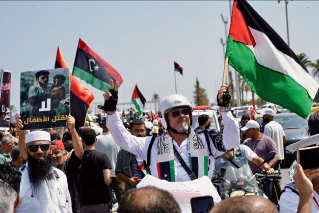 Libya'nın doğusuna girişine izin verilmeyen Mağrib Direniş Konvoyu Tunus'a dönüyor