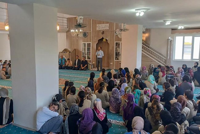 Kahta'da gençler camide buluştu