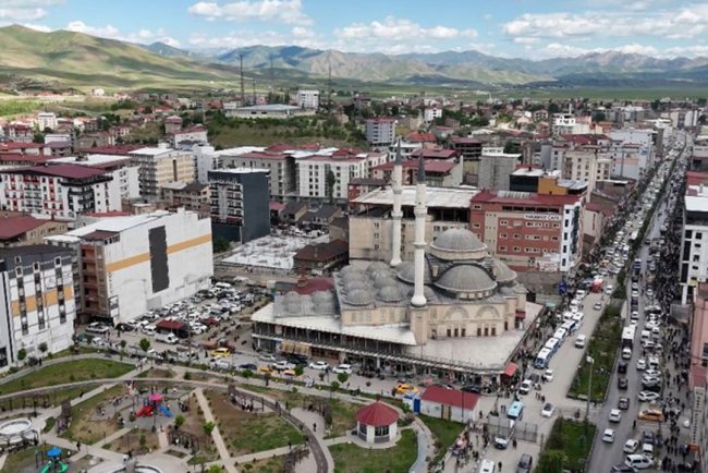 Yüksekova Müftülüğü'nde nikah yoğunluğu yaşanıyor