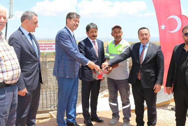 Kırşehir Adalet Camii'nin temeli atıldı