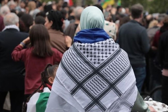 Avrupa'da "7 Ekim"den sonra Müslümanlara yönelik baskı ve İslamofobinin arttığı raporlandı