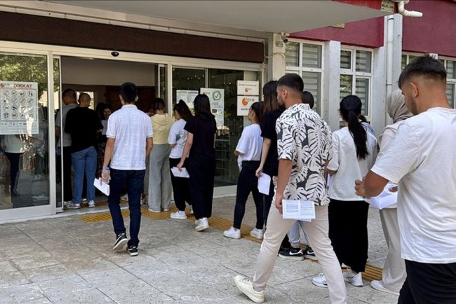 YKS'de Alan Yeterlilik Testleri oturumu başladı