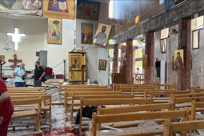 Şam'da kilisede meydana gelen patlamada 20 kişi hayatını kaybetti