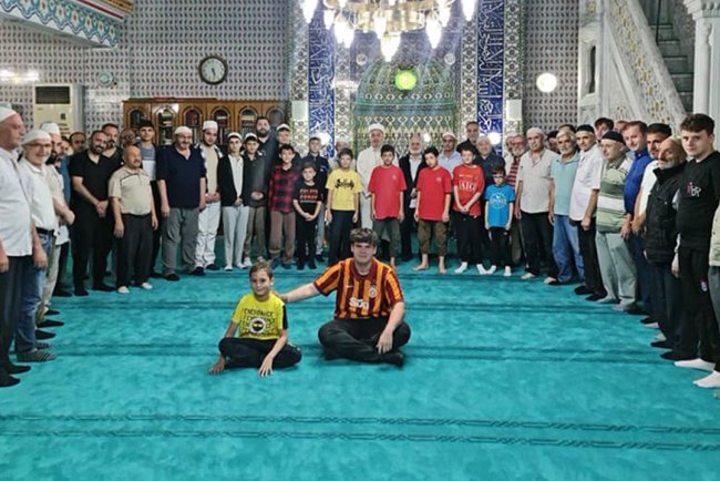 Soğanlı Merkez Camii'nde gençler seherde buluştu