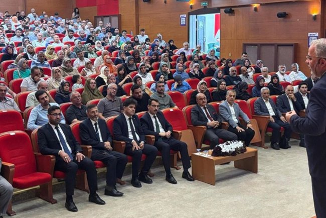 Burdur'da aile ve gençlik konuşuldu