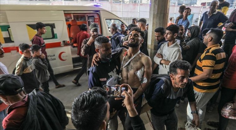 İşgalciler yardım bekleyenlere saldırdı 31 kişi şehit oldu