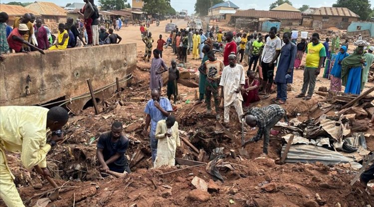 Nijerya'da aşırı yağışların neden olduğu sellerde ölü sayısı 200'ü geçti