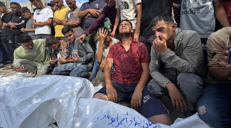 İşgalcilerin yerinden edilen Filistinlilerin kaldığı okul bahçesindeki çadıra saldırısında 18 kişi şehit oldu