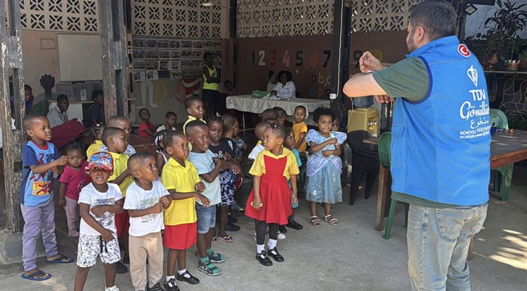 TDV, Mozambik'te yetimlerin yüzünü güldürdü