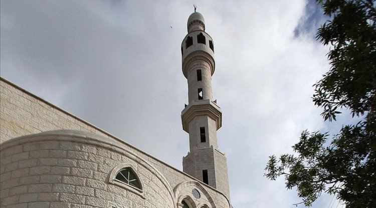 İşgalciler, 3 camiden okunan ezanları susturmak için rapor düzenledi