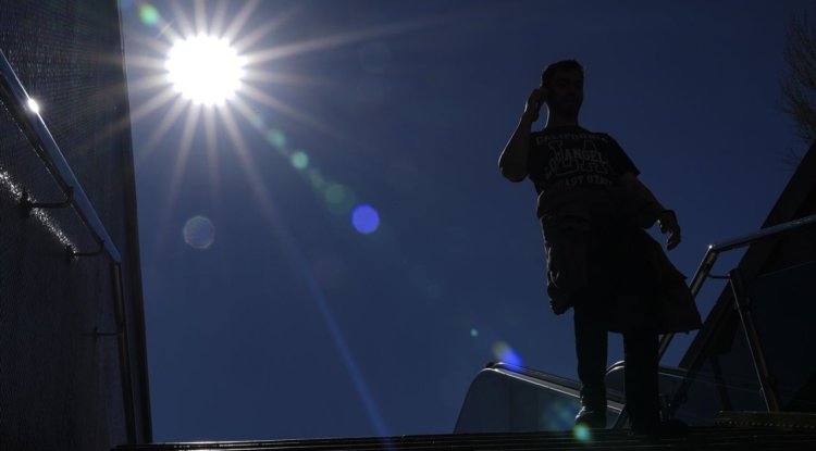Sıcaklıklar çarşambadan itibaren mevsim normallerinin üzerine çıkacak