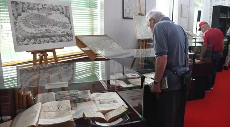 Arnavutluk'ta aralarında Osmanlıca eserlerin de bulunduğu "Akdeniz'in Hafızası" sergisi açıldı