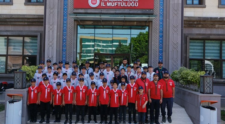 Adanalı izciler dualarla kampa uğurlandı