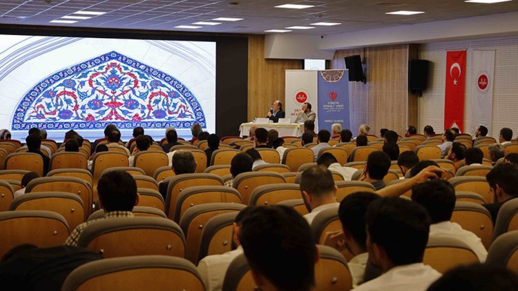 Denizli'de "Cami Tezyinatında Çini ve Hat Sanatı" konferansı