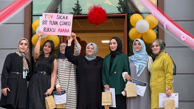 TDV Kız Öğrenci Yurdu’nda mezuniyet coşkusu